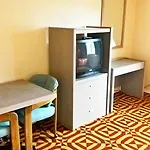 Portland Value Inn And Suites